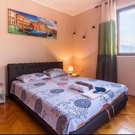 Alex Guesthouse Kotor Luaran gambar