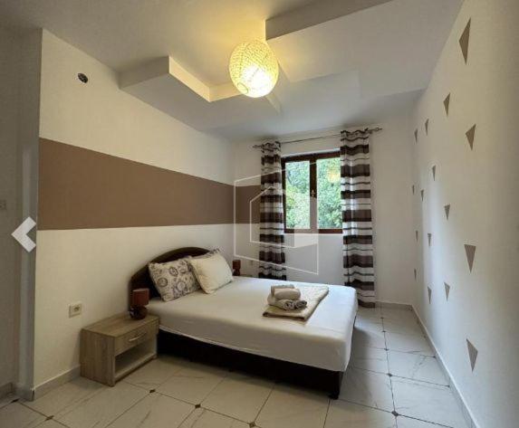 Alex Guesthouse Kotor Luaran gambar