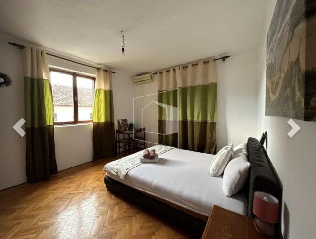 Alex Guesthouse Kotor Luaran gambar