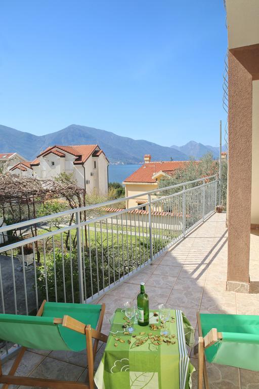 Alex Guesthouse Kotor Luaran gambar
