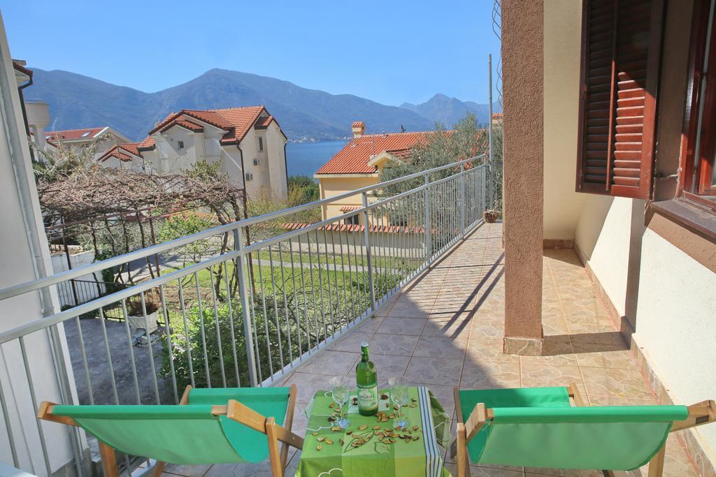 Alex Guesthouse Kotor Luaran gambar