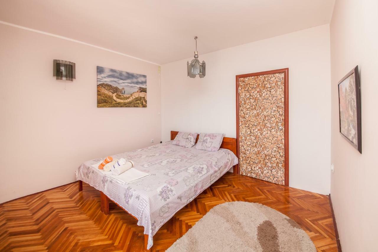Alex Guesthouse Kotor Luaran gambar