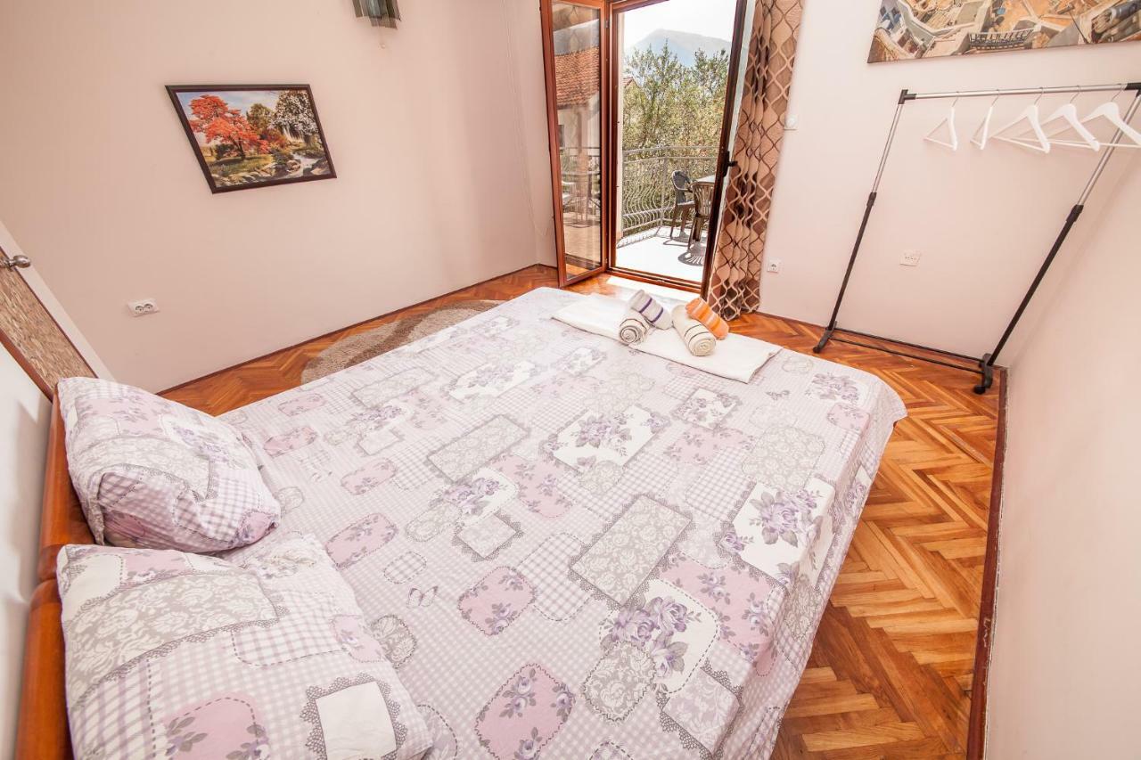 Alex Guesthouse Kotor Luaran gambar