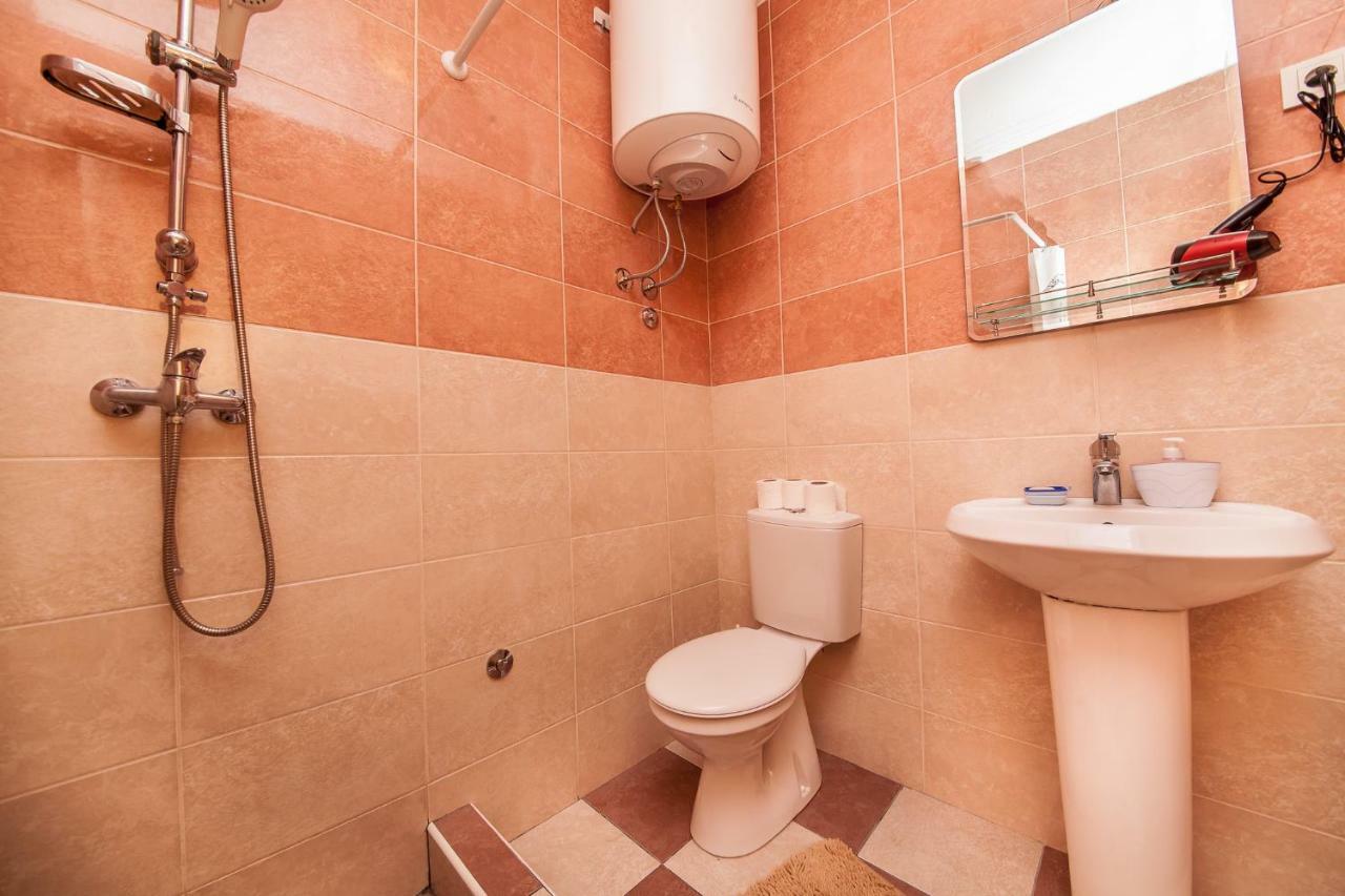 Alex Guesthouse Kotor Luaran gambar